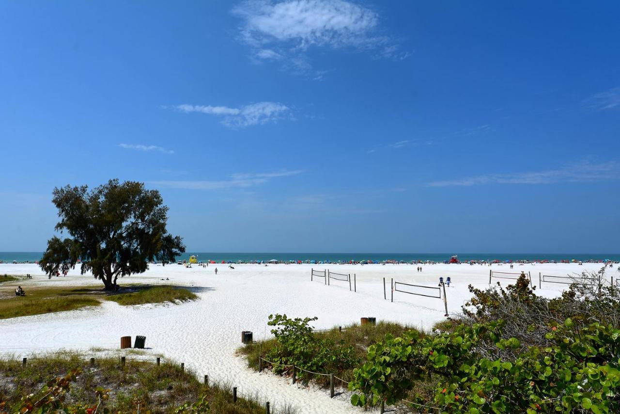 Canal 313 - Right In Siesta Key Village! Exterior photo