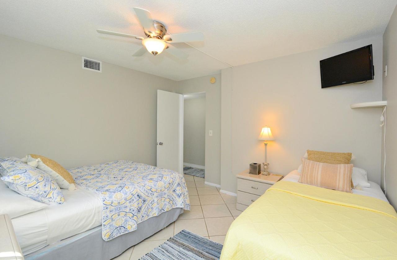 Canal 313 - Right In Siesta Key Village! Exterior photo